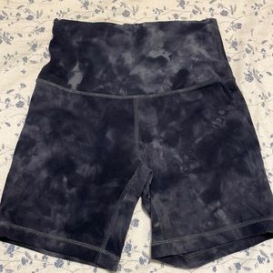 Lululemon align short - 6inch size 2
